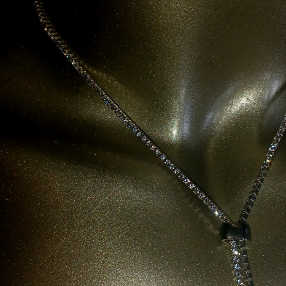 NWT Akira Sparkly Rhinostone Long Necklace with A Knot Detail - Picture 3 of 13
